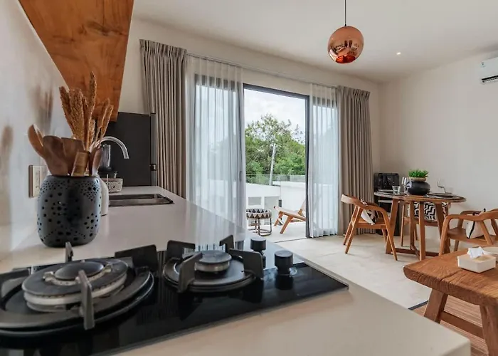 Stylish In Uluwatu With Pool Near Ferienhaus Pecatu
